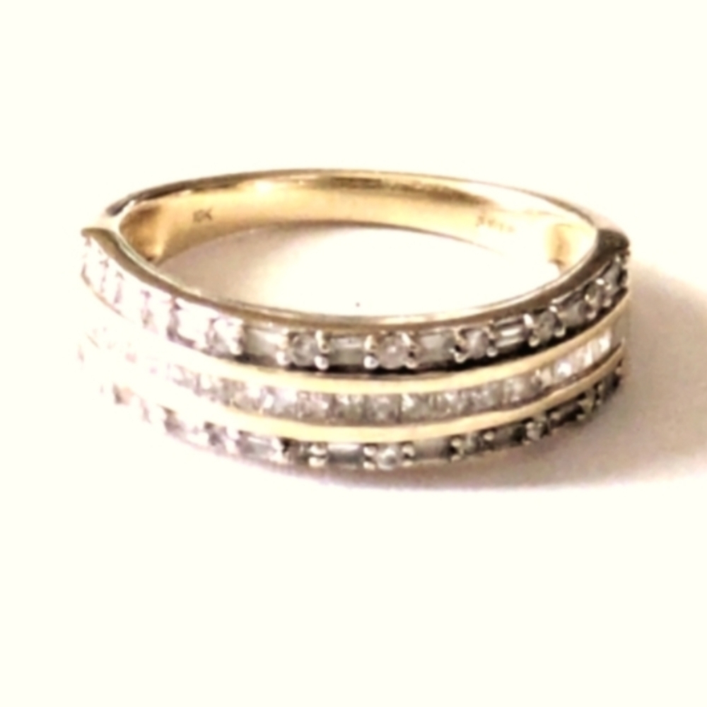 💍10K Yellow Gold 1/2ctw Diamond Ring. RESERVED